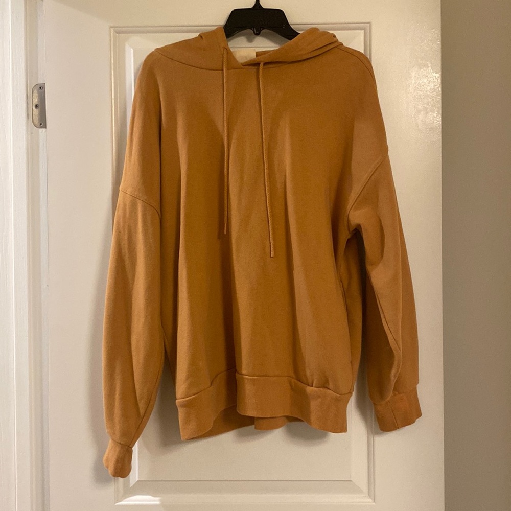Selling orange Hoodie 🍊